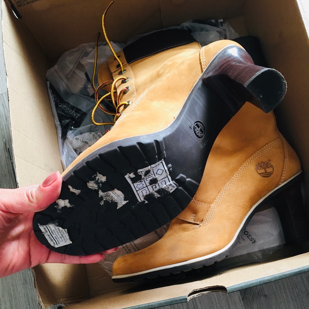 Like new  timberland boots